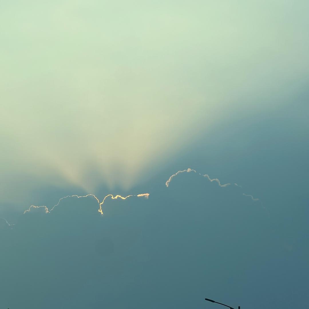 -  ╰╮小铃铛ぅ