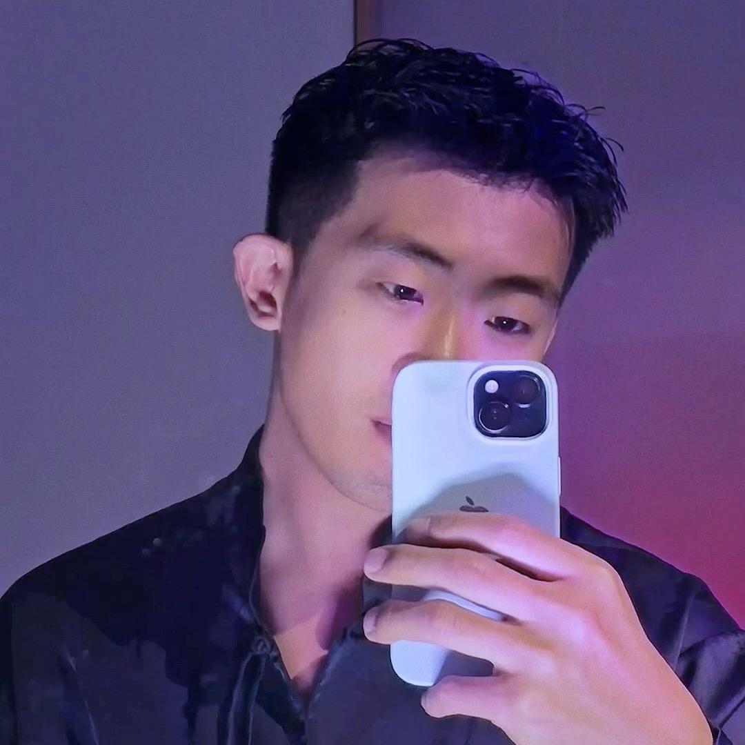 一头扎进云彩里CLOUD