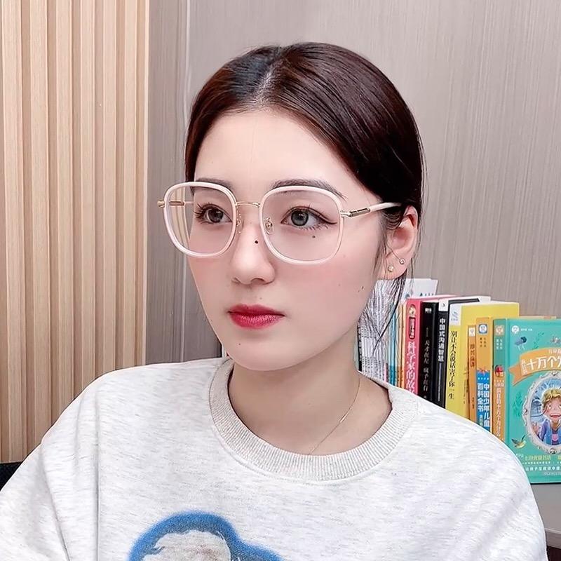 革欣眼镜店