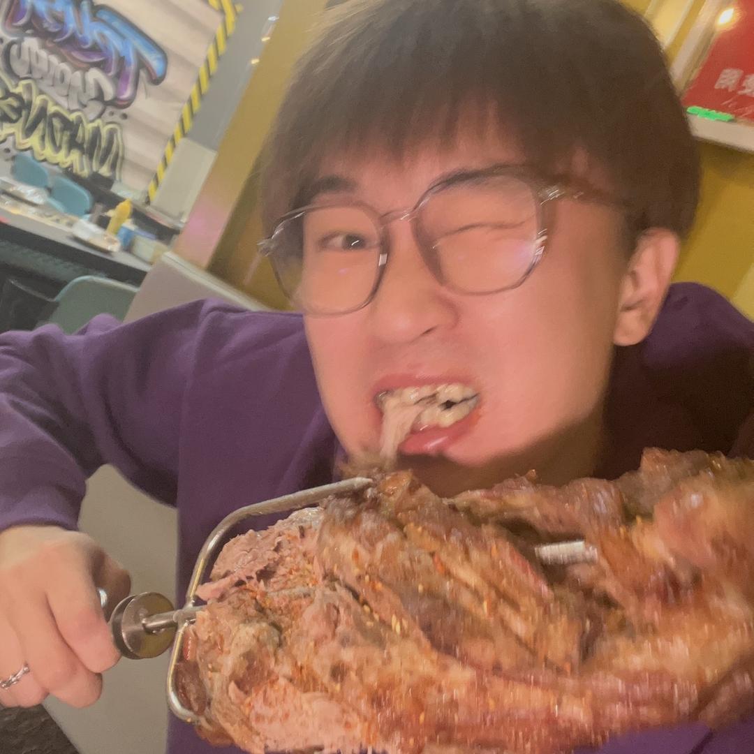 李宵肴的Vlog