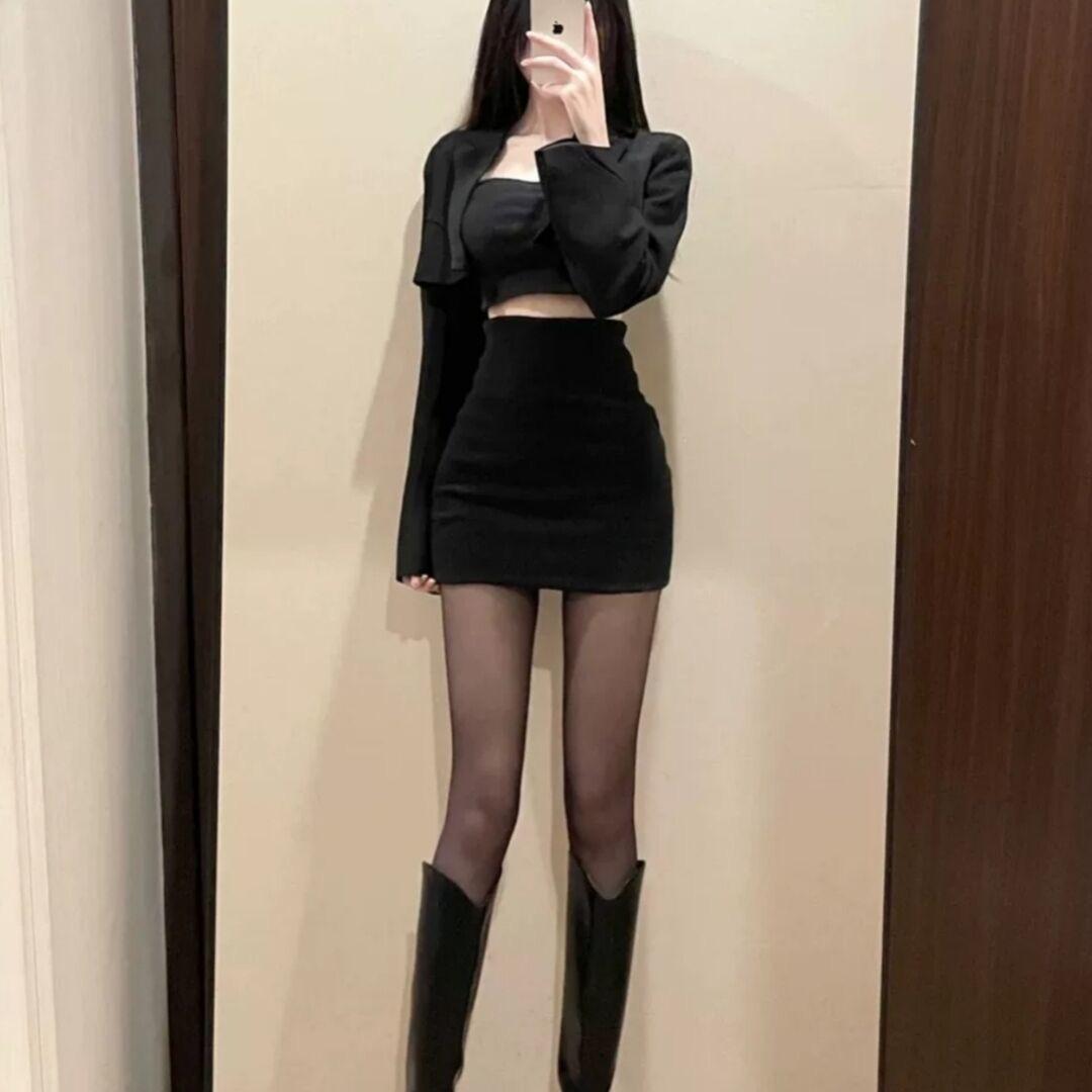 雪儿一个人