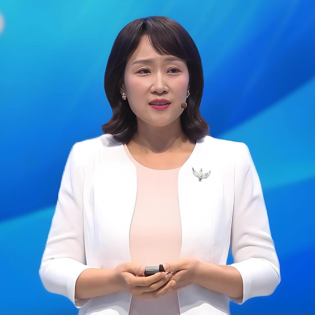 主持人李可