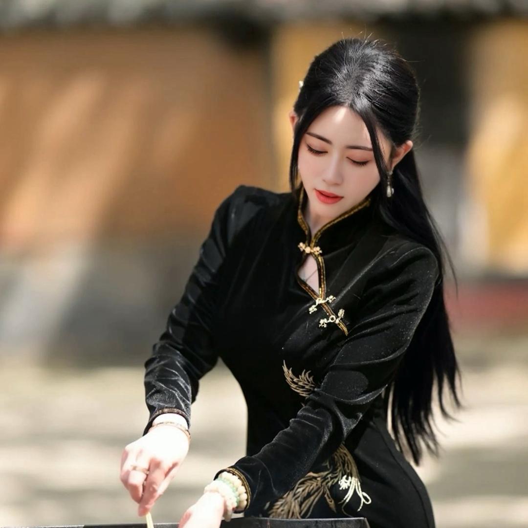 十月小师妹