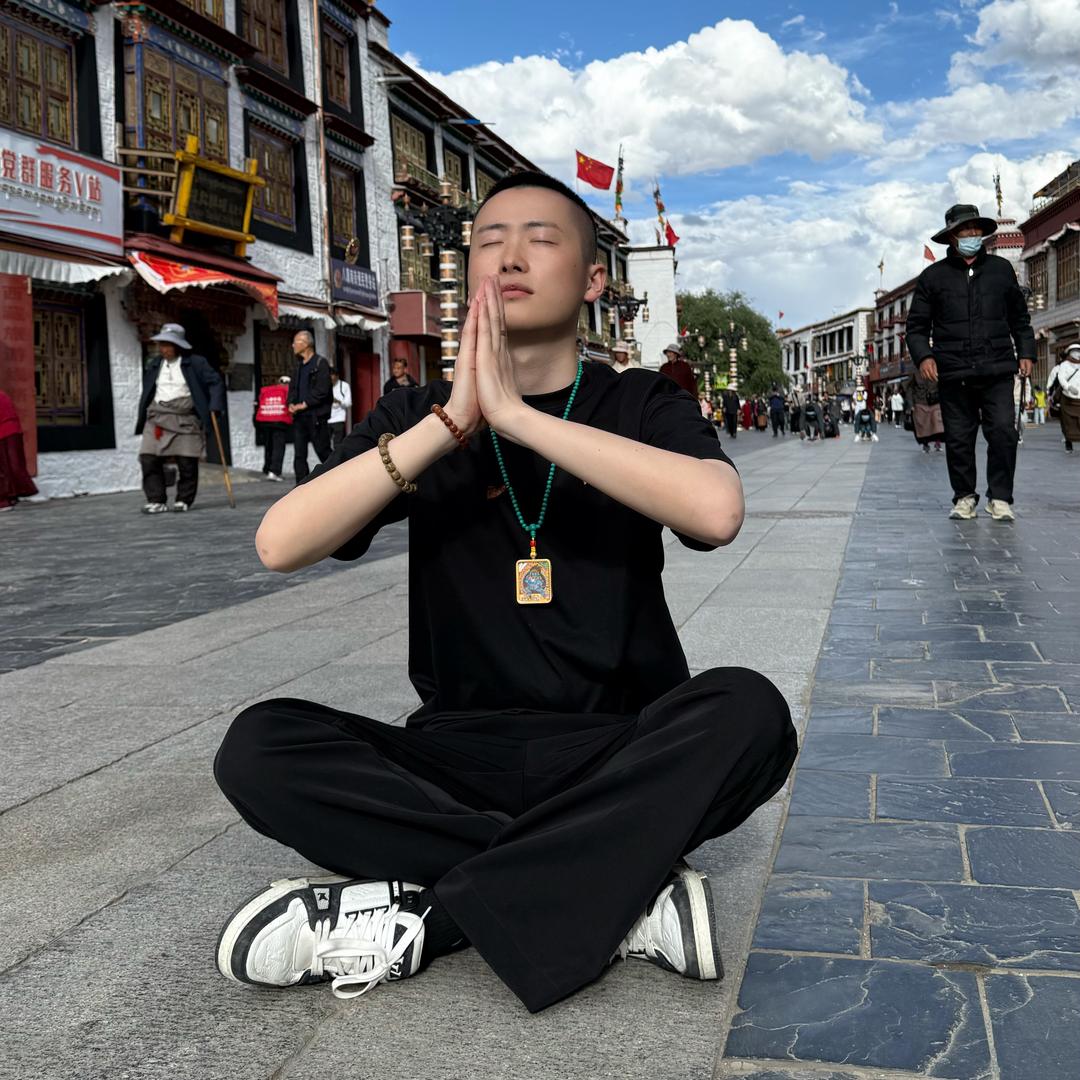 何托尼助手(鑫莹荣集团有限公司)