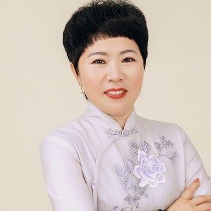 沺蓉