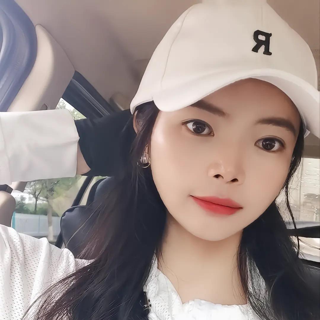 妞妞爱钓鱼