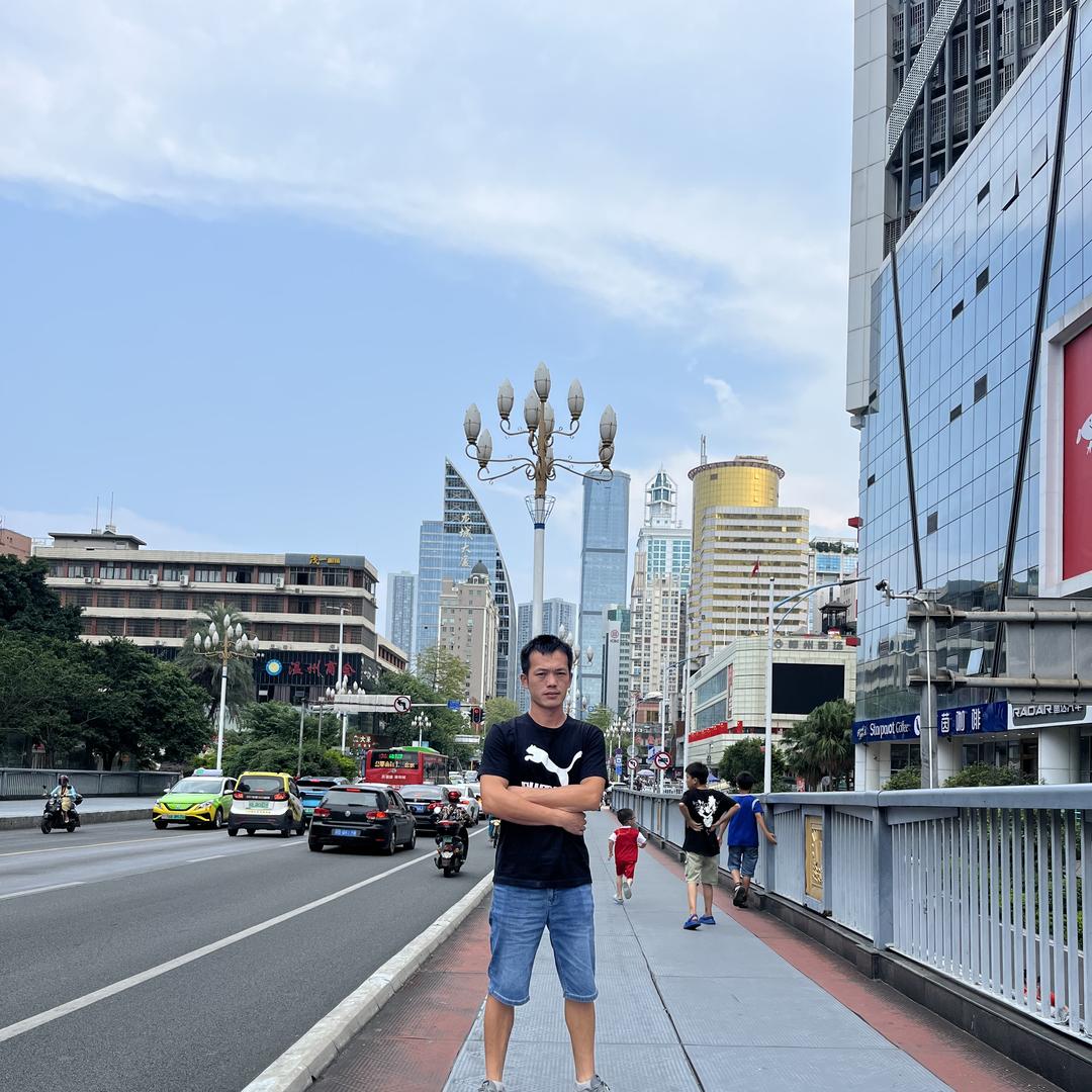 高州市鑫诚钩机(本地靓仔勾机佬)