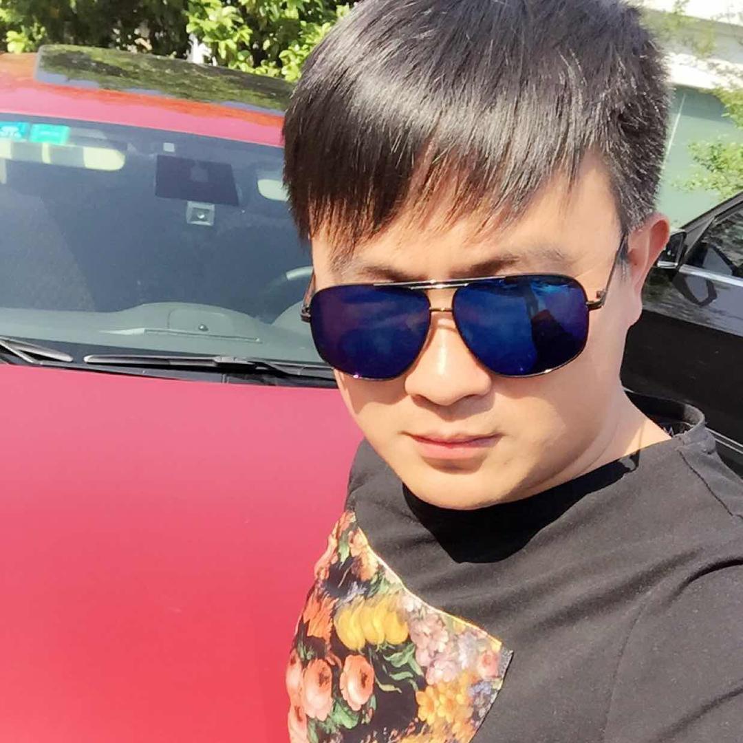 奔驰哥