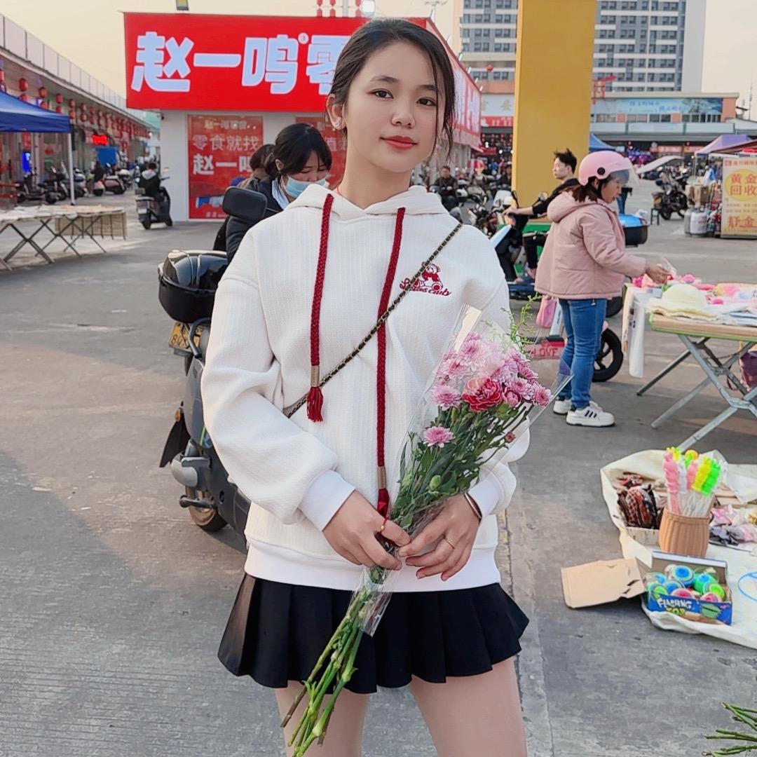 小七七金汤麻辣烫