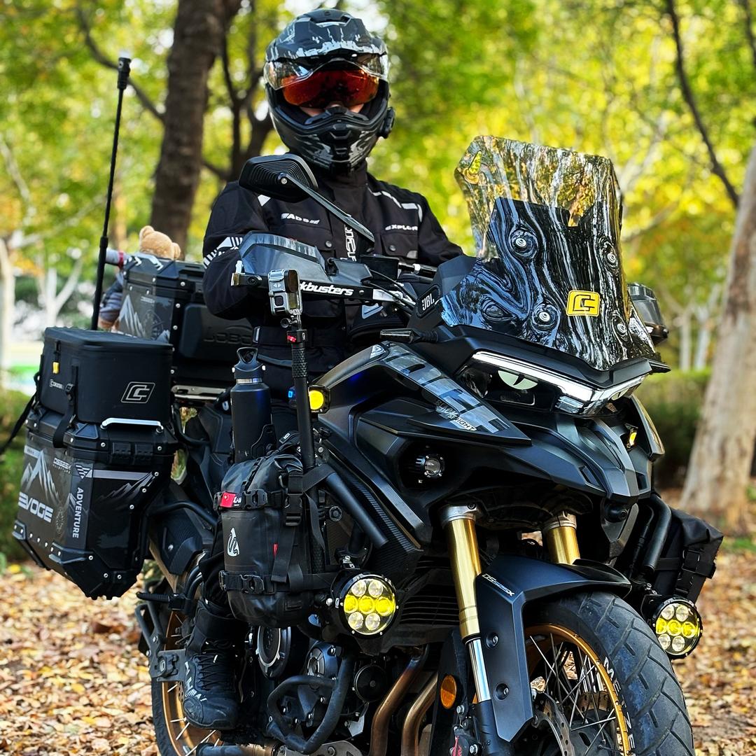 一笑🏍️