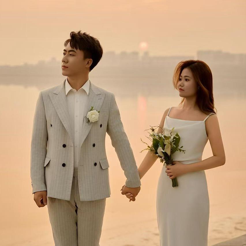 小梁同学👩‍🎓