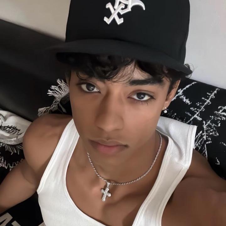 𝓜𝓮𝓷𝓰𝓚𝓮