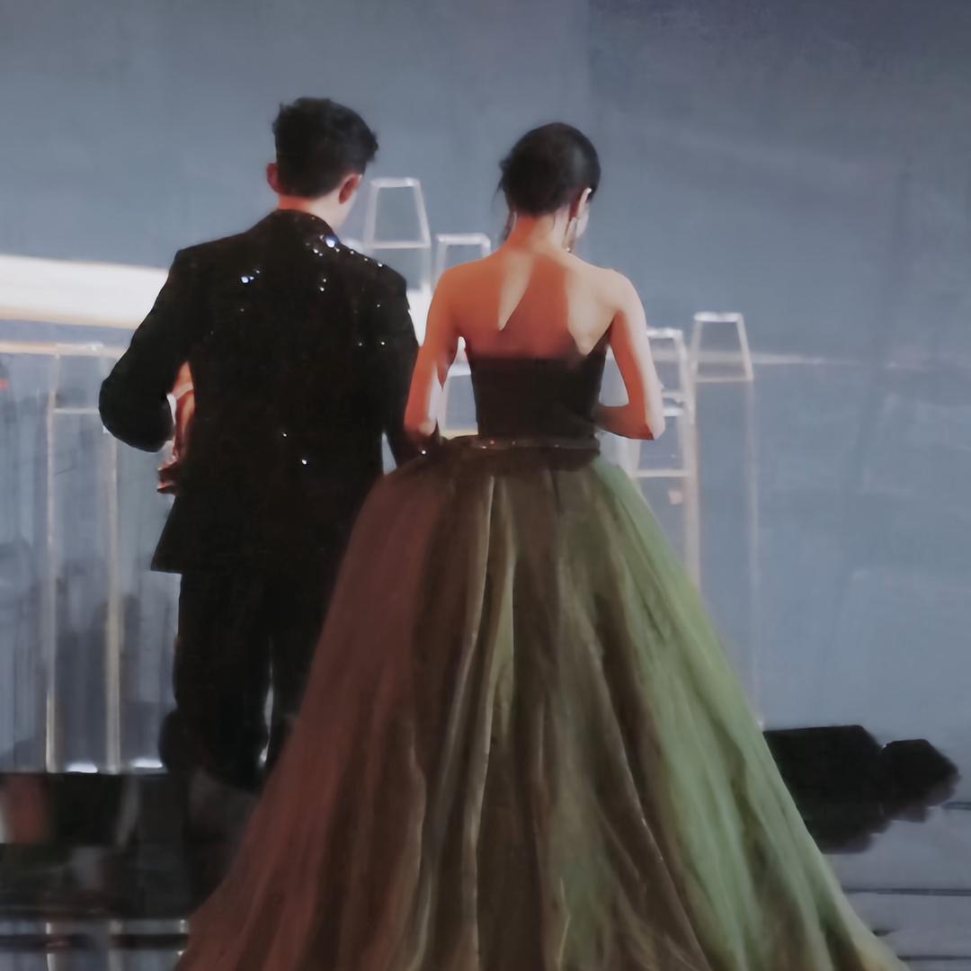 两个小朋友💖💚