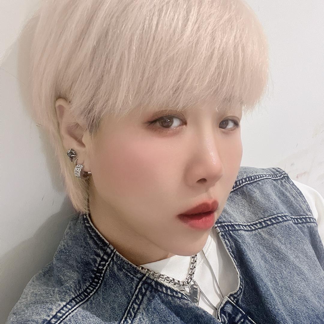 烫染创始人～艳蒙蒙