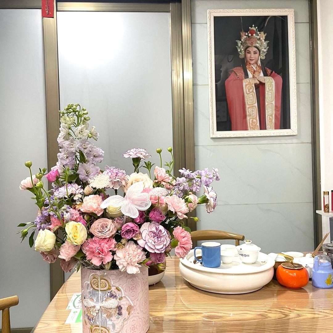 芳华正茂