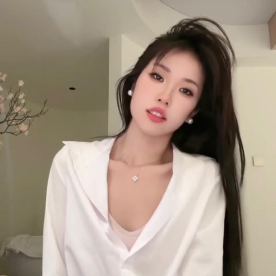 尹千金女装