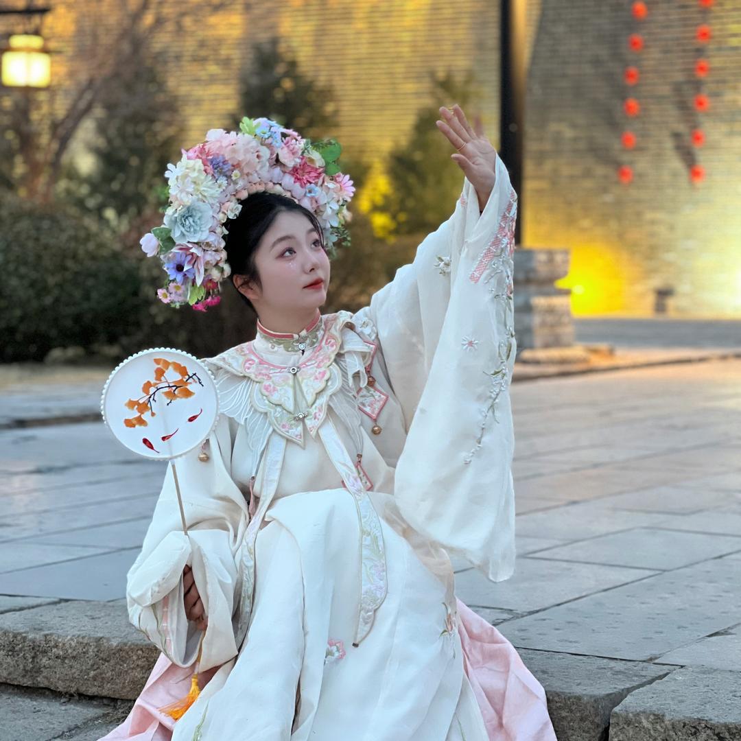 明亮的明明☀️