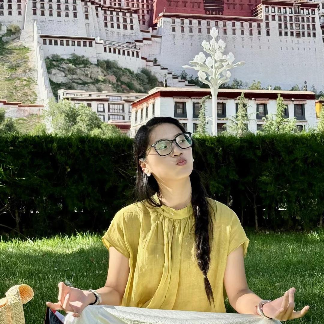 菲菲studio轻奢牛仔店