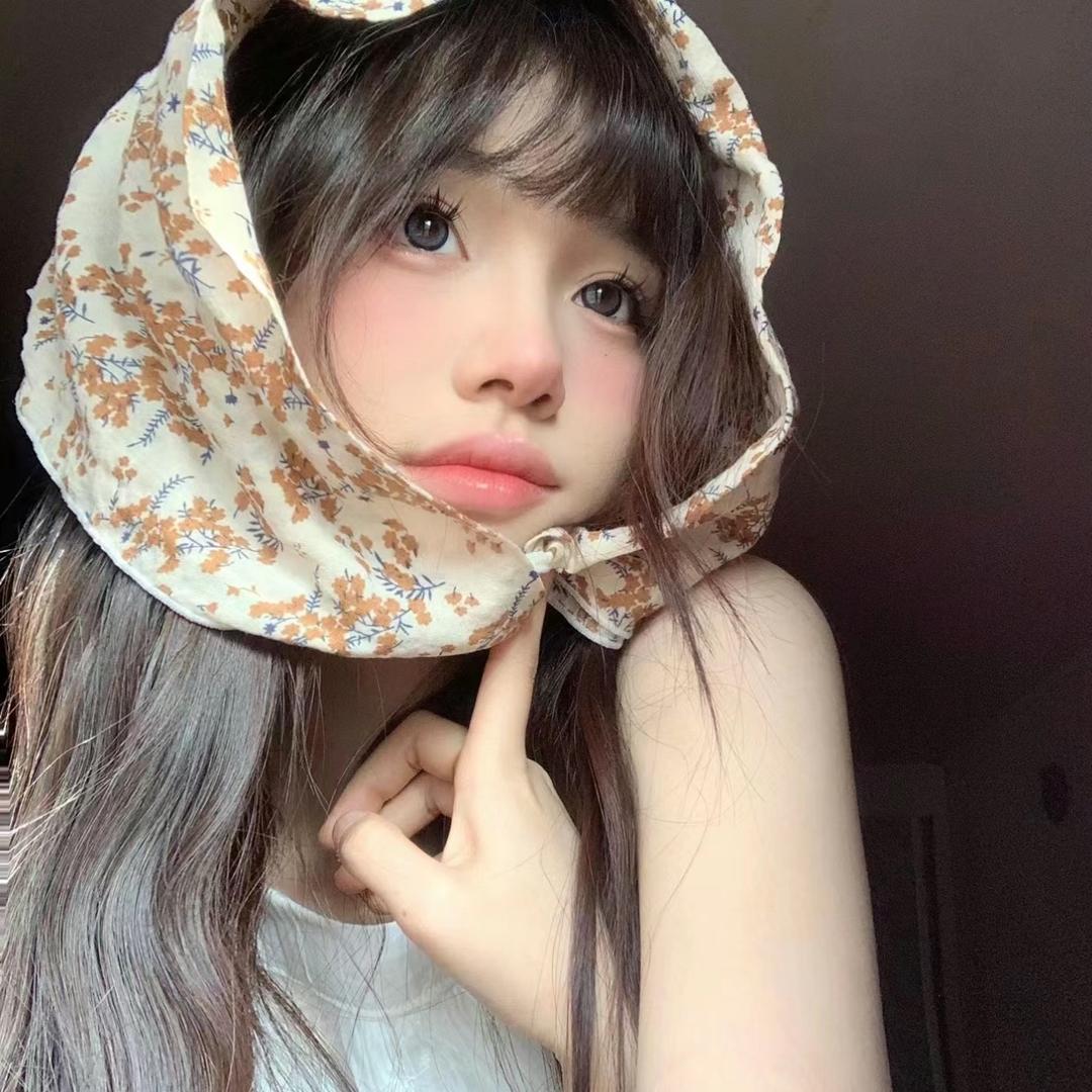 卷毛七七