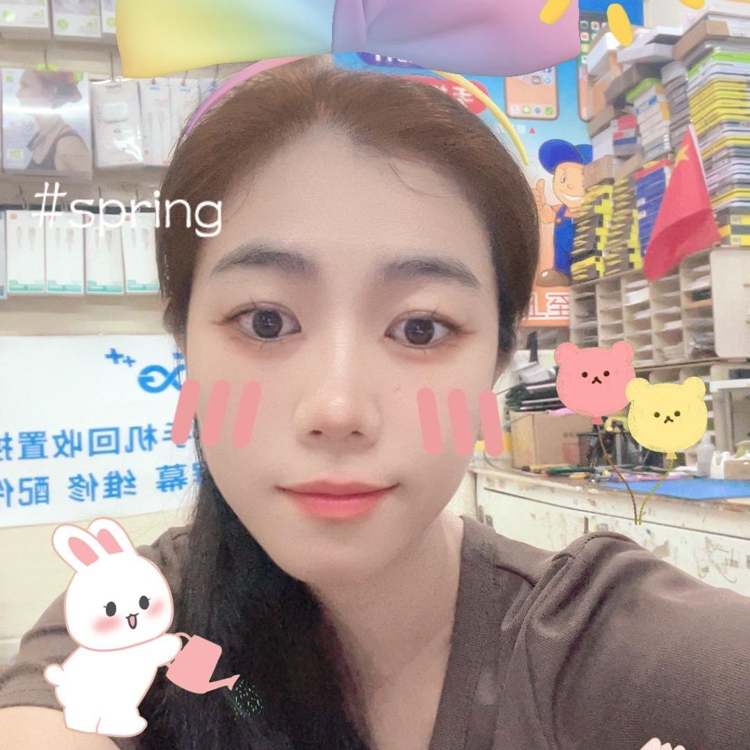 九零后炒粉小妹