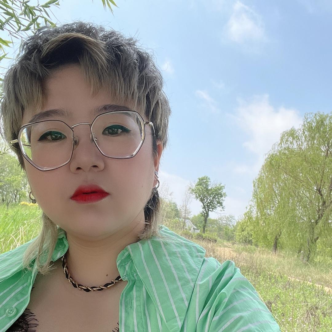 盘锦古贝假发设计师 赵娇