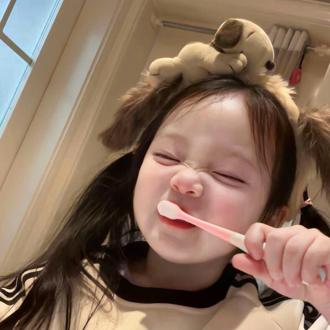 -小涵的朋友圈🌹