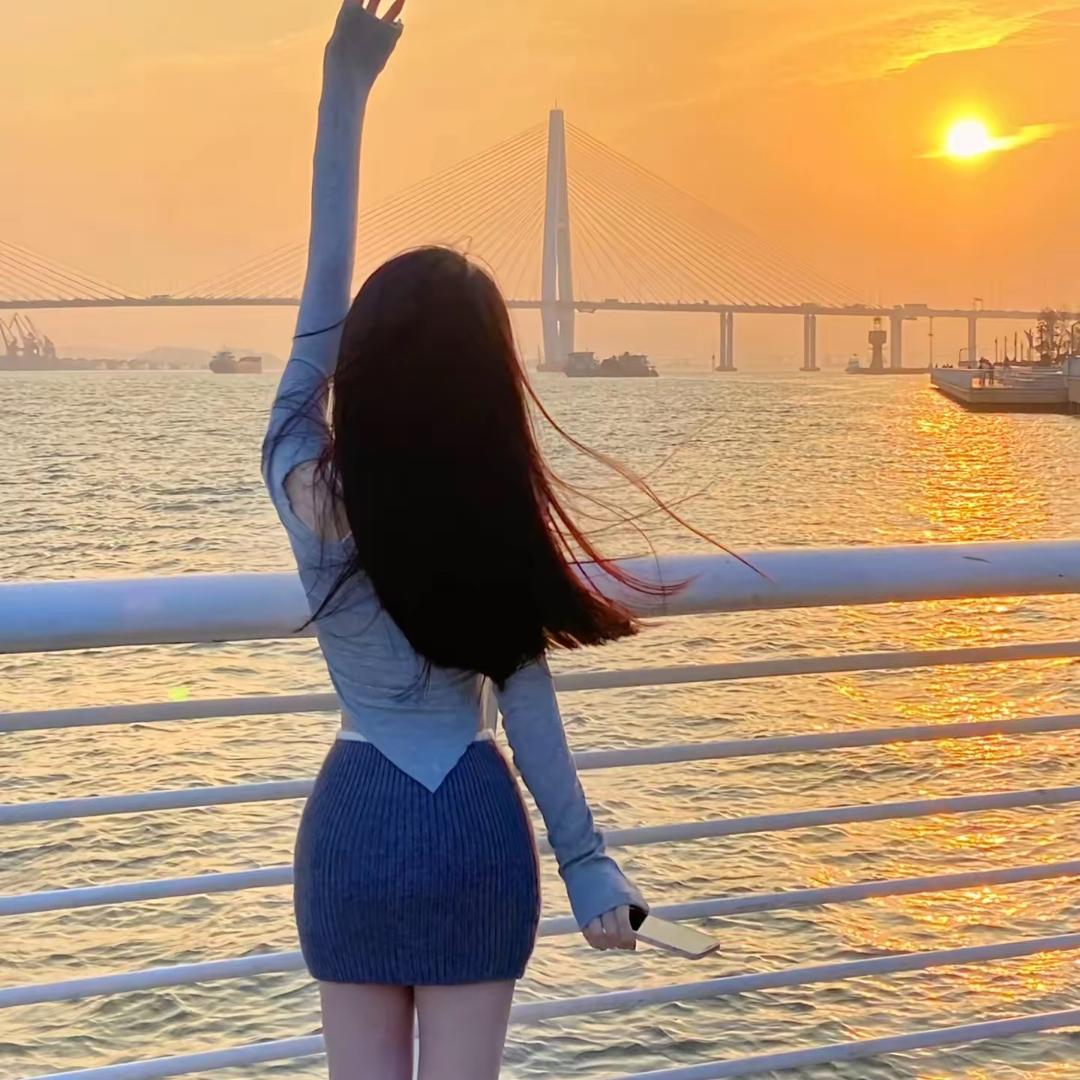 小桃.