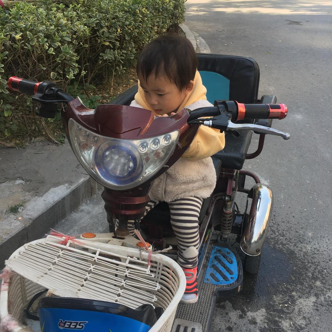 魏小平