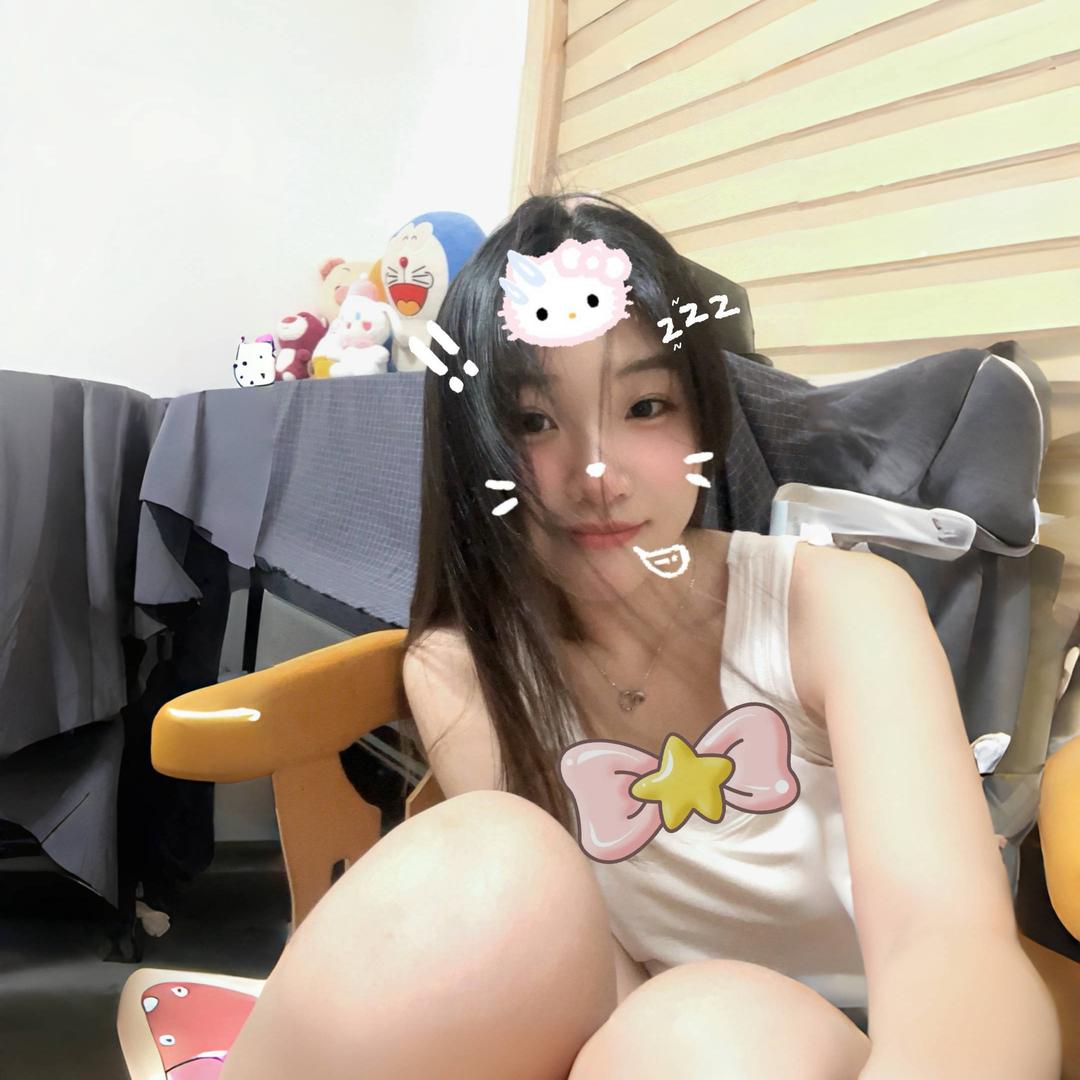 阳光开朗小女孩儿