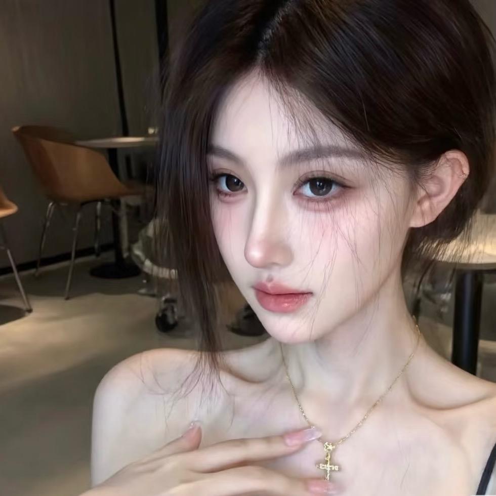 梓妍.