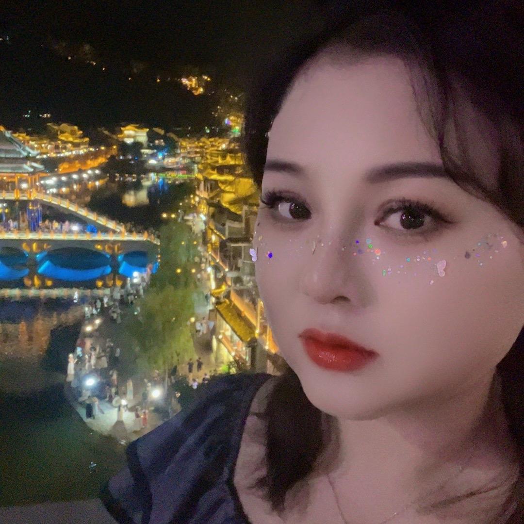 杨静🎊