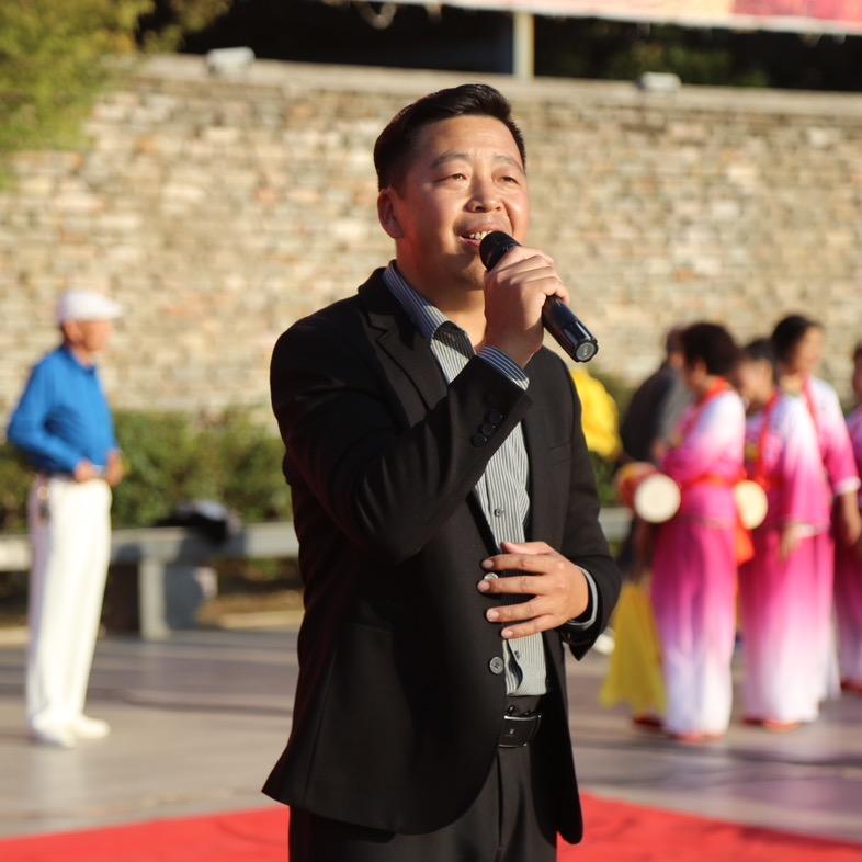信阳海哥🎤