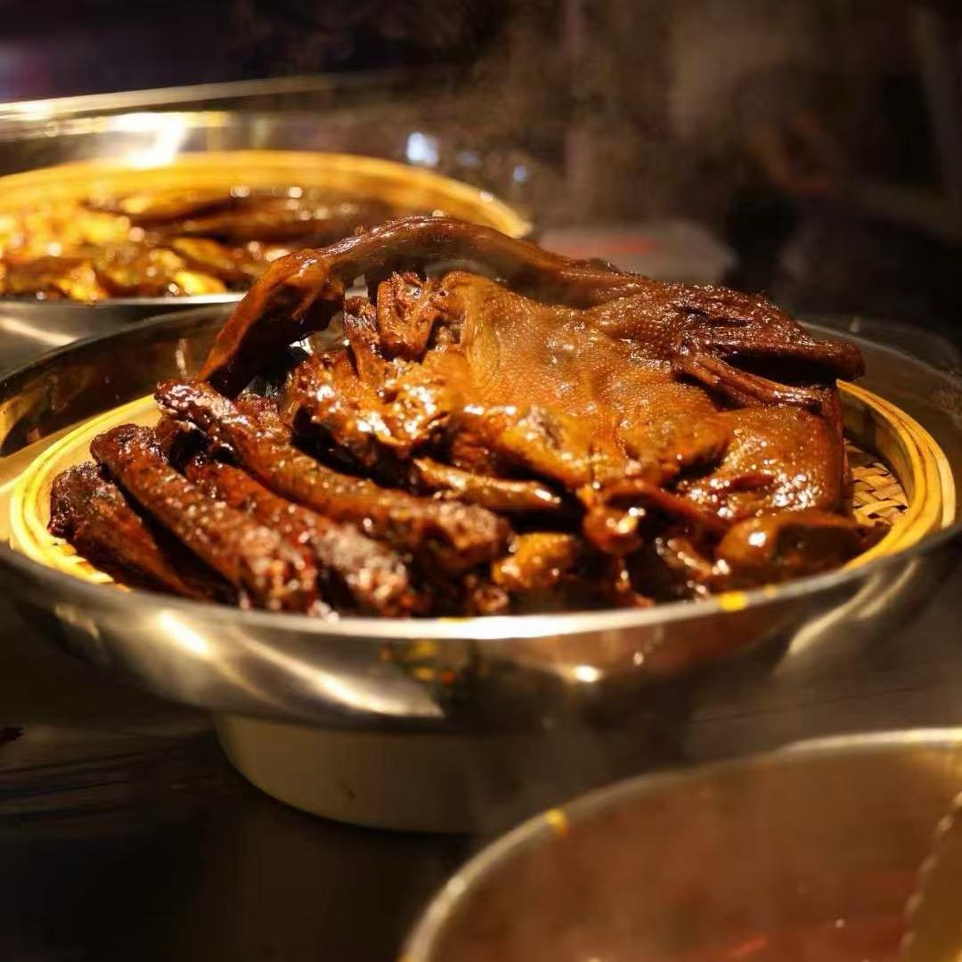 AA小杨哥现卤酱板鸭🐟