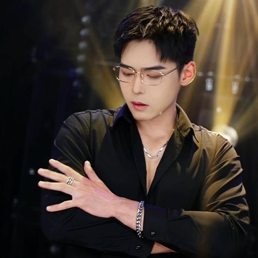 刘卷卷🎙️🌀