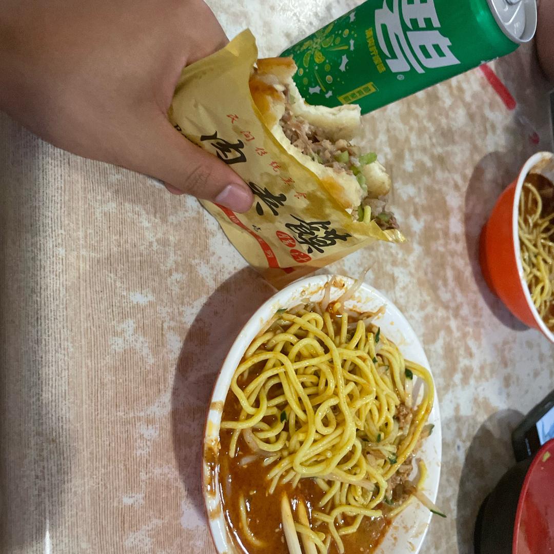 轻轻的可乐