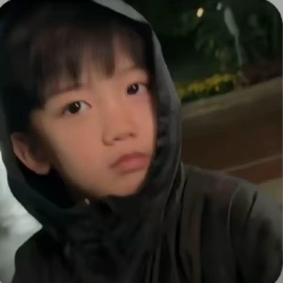 小  宇
