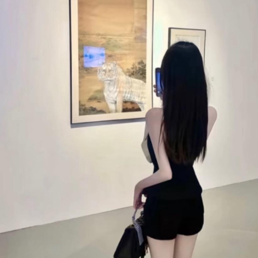 欣欣子