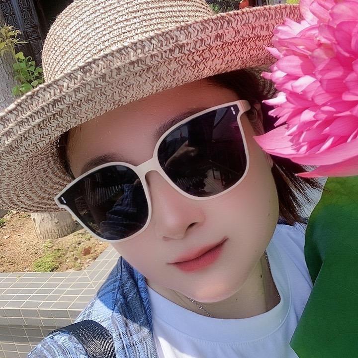 彩苹衣舍