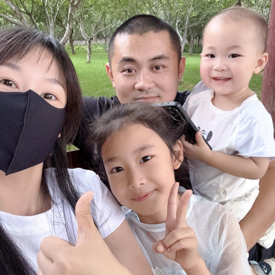 爱我的大希小轶(yì)