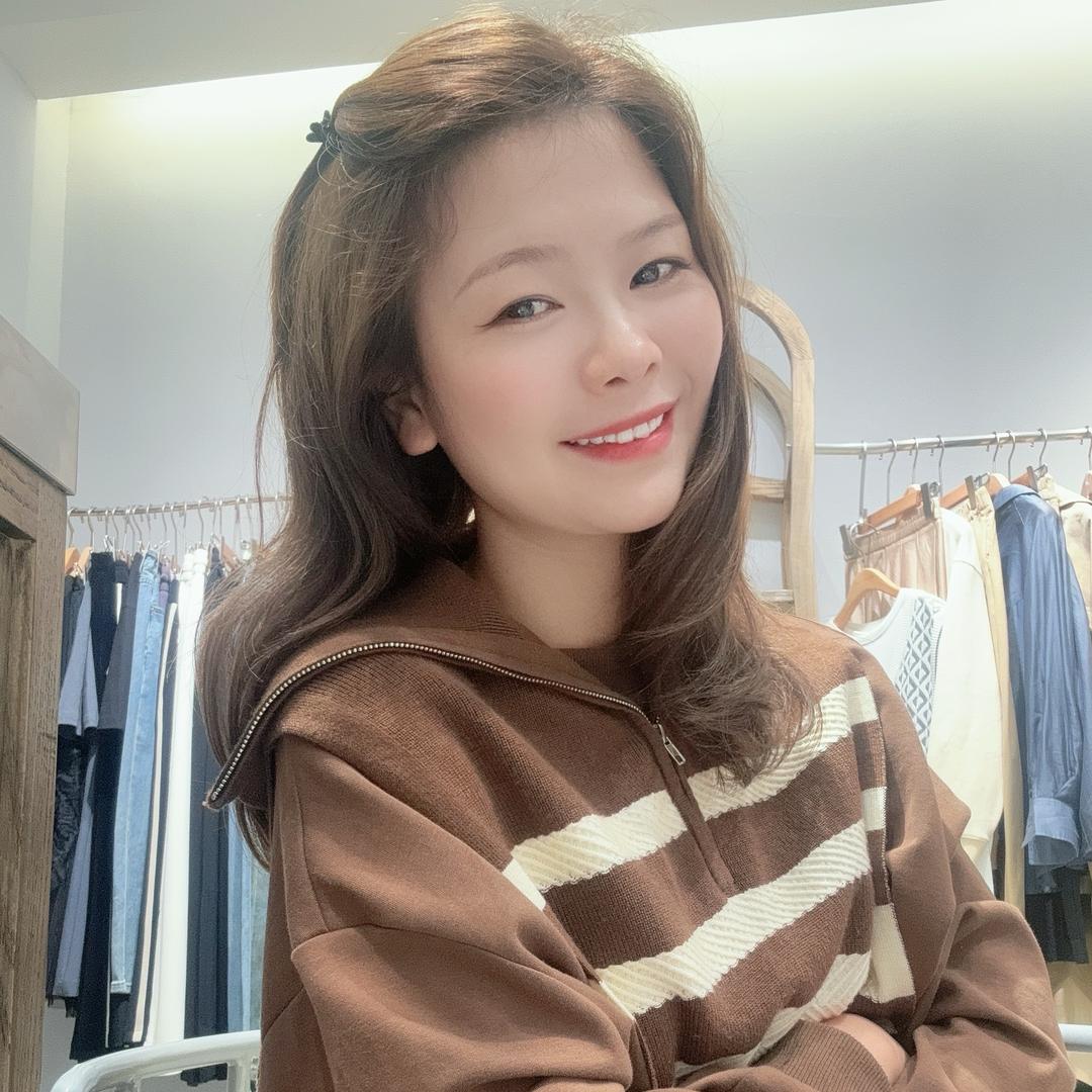 镇远艾凸苏希女装