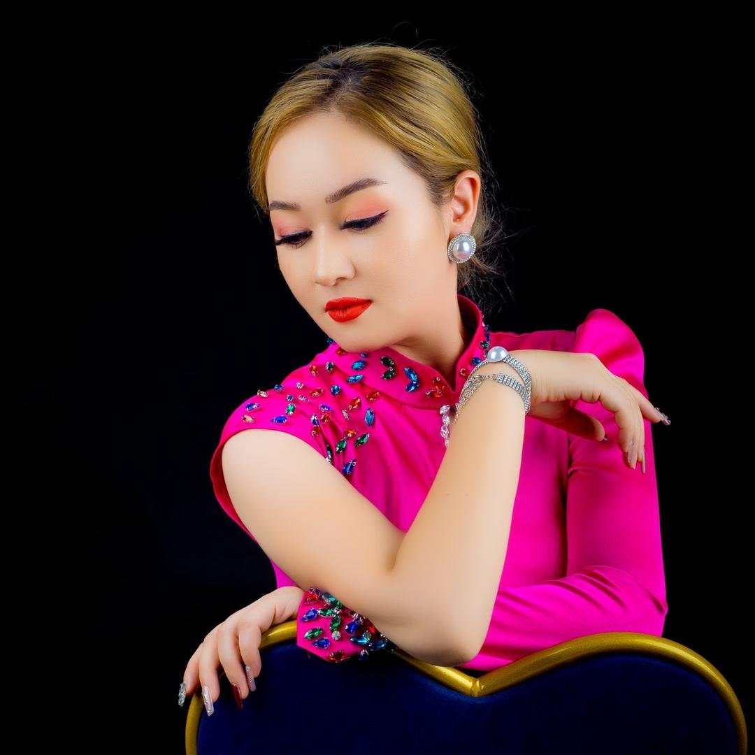 ARZU 美妆