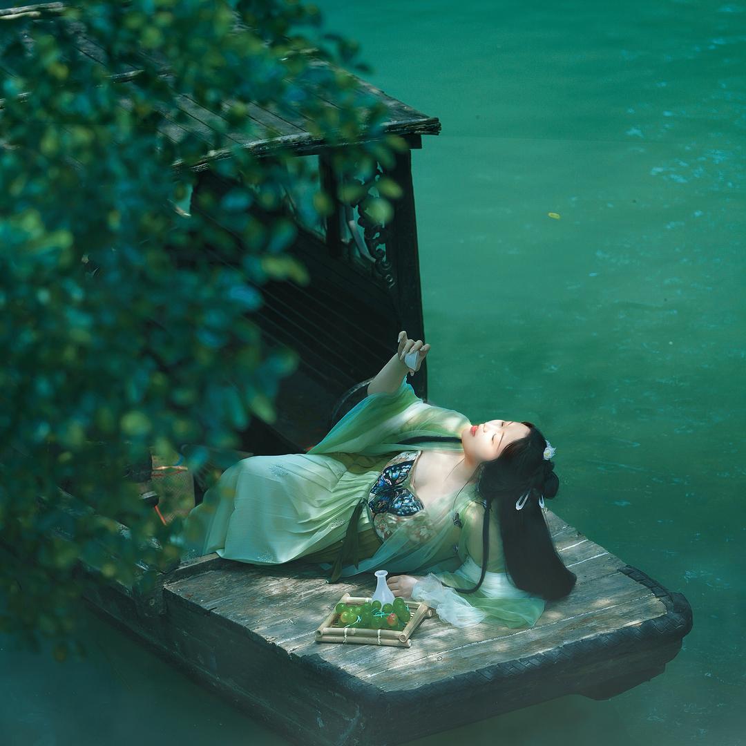 归唐汉服体验馆的掌柜～小六六