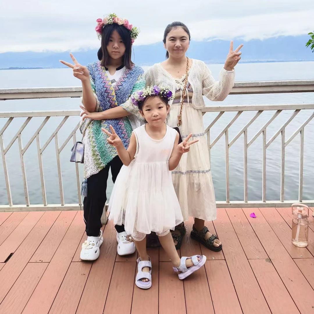 家有两个崽🌸🌸🌸