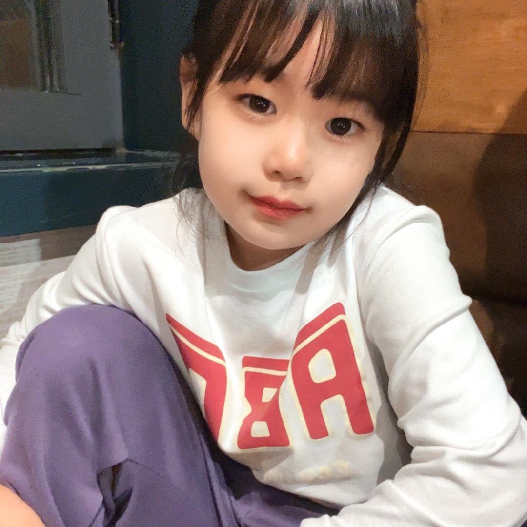 陈妞