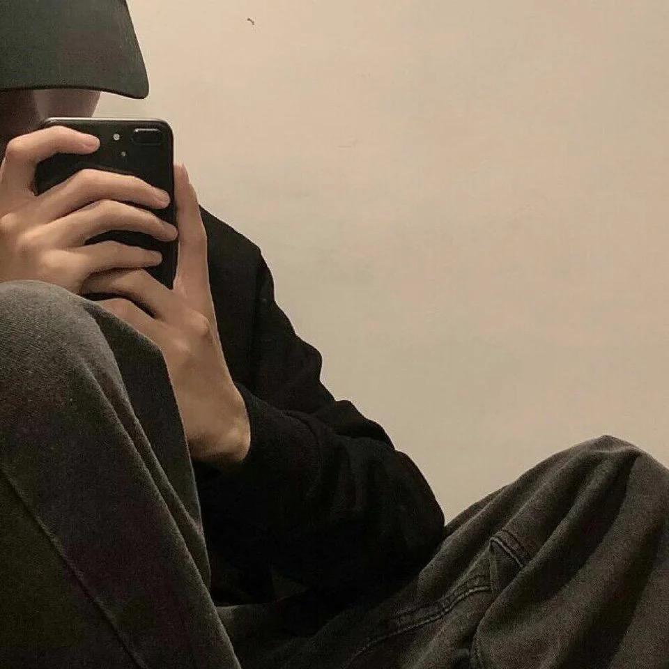 缺席