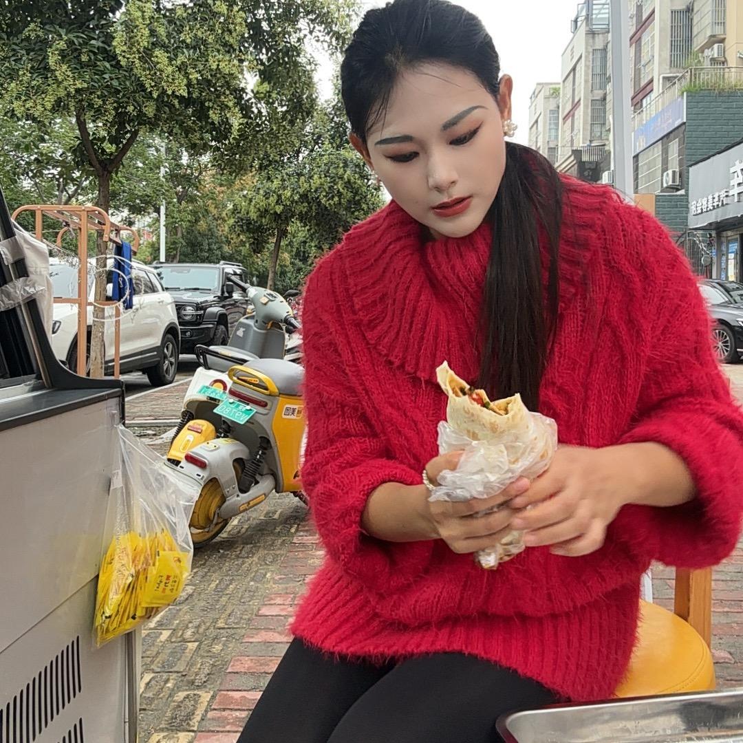 泗县鸭脖西施 营业下午4点-凌晨3点