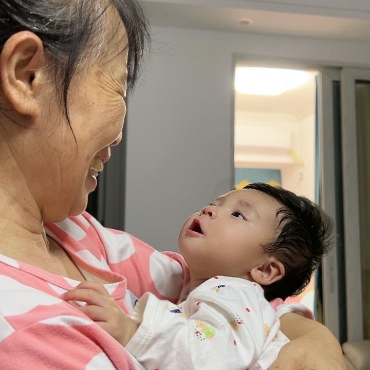 小柠檬和外婆
