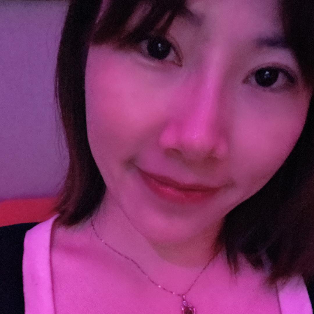 化妆师小板丽