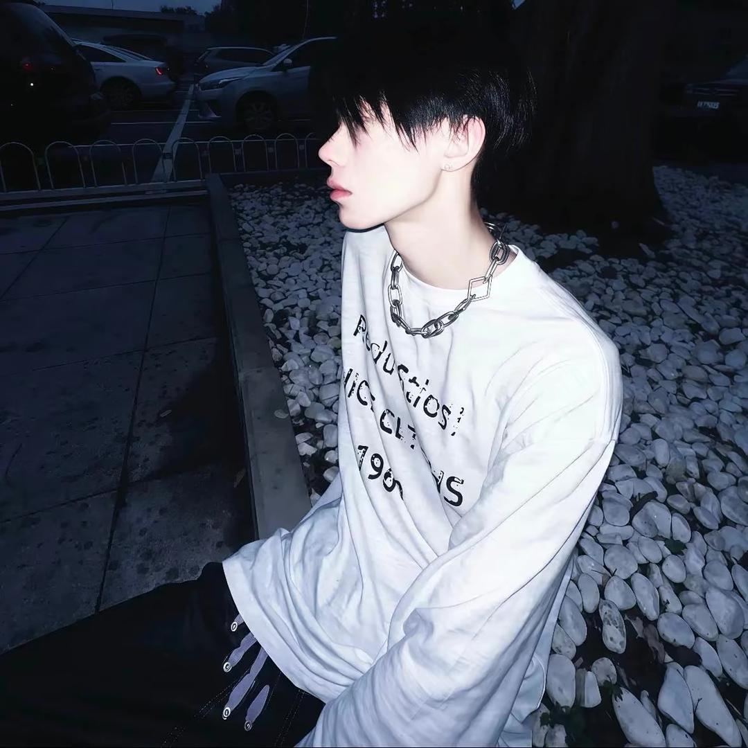 小1