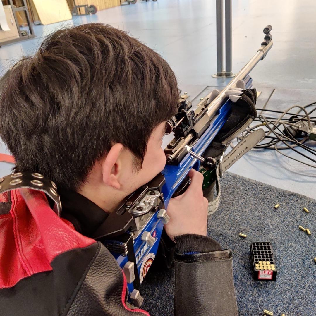 教射击的王教练